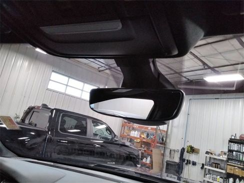 Used 2023 RAM 1500 Big Horn image 24