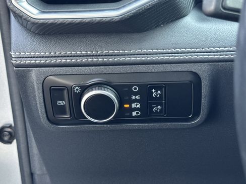 Used 2024 Ford Mustang Premium image 16