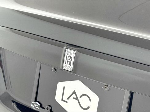 Used 2019 Rolls-Royce Wraith image 35