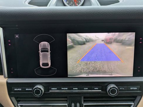 Used 2019 Porsche Macan w/ Premium Package Plus image 25