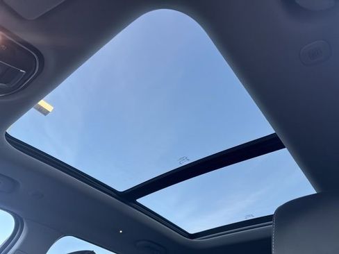 Used 2023 Jeep Grand Cherokee L Limited image 11