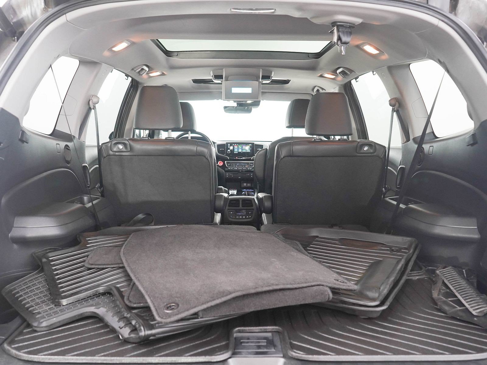 Used 2019 Honda Pilot Touring image 9