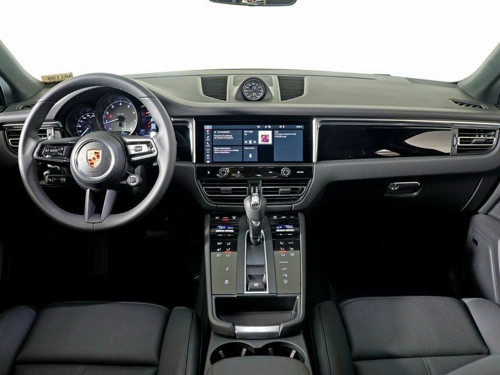 Certified 2026 Porsche Macan S AWD/4WD image 20