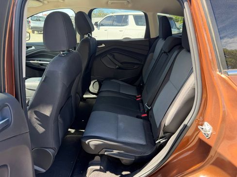 Used 2017 Ford Escape SE FWD image 12