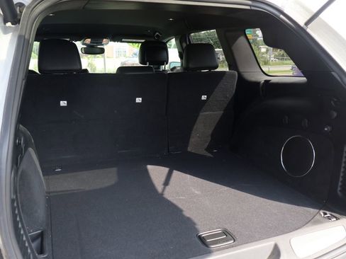 Used 2019 Jeep Grand Cherokee Limited w/ Trailer Tow Group IV AWD/4WD image 11