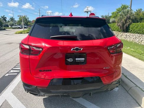 Used 2022 Chevrolet Blazer RS w/ Enhanced Convenience Package FWD image 4