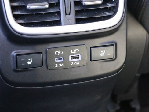 Used 2025 Subaru Outback Onyx Edition XT image 30