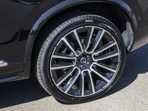 New 2026 Volvo XC90 B6 Plus w/ Protection Package AWD/4WD image 10