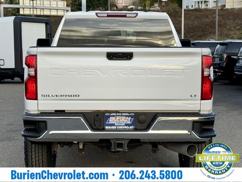 Used 2024 Chevrolet Silverado 2500 LT image 3