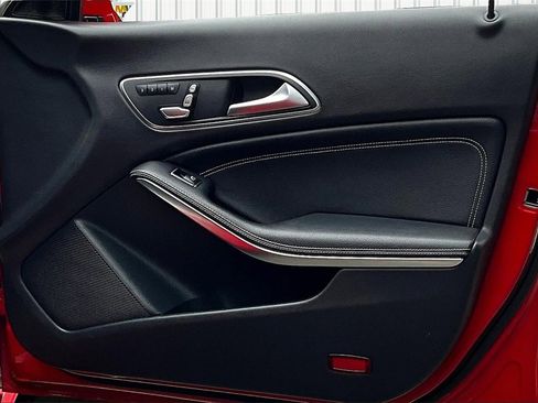 Used 2018 Mercedes-Benz CLA 250 4MATIC image 28