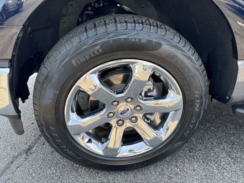 Certified 2022 Ford F150 XLT w/ Equipment Group 302A High image 10