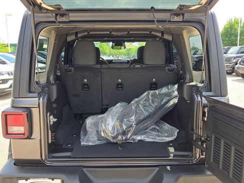 New 2025 Jeep Wrangler Sport S image 17