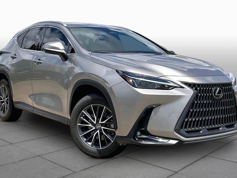 Used 2024 Lexus NX 250 FWD w/ Towing Package (2000 Lbs) image 3