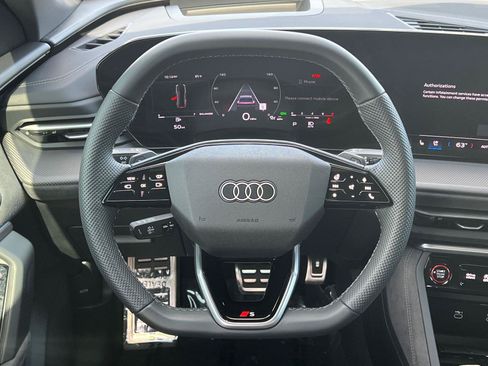 Certified 2025 Audi SQ5 Premium Plus AWD/4WD image 24