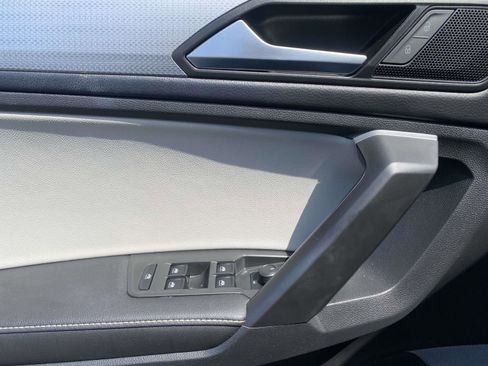 Used 2024 Volkswagen Tiguan S image 17