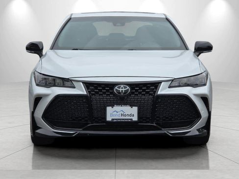 Used 2020 Toyota Avalon TRD image 10
