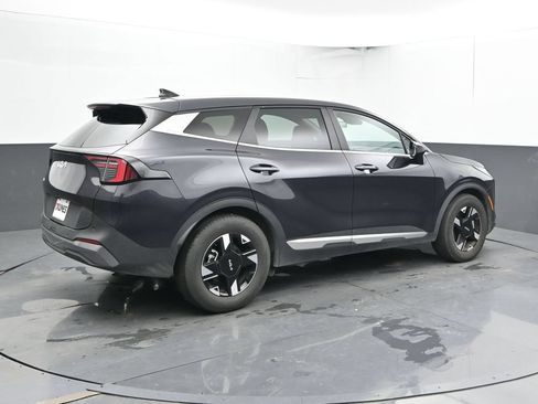 Used 2026 Kia Sportage LX FWD image 3