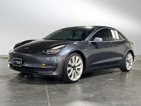 Used 2019 Tesla Model 3 Standard Range image 7