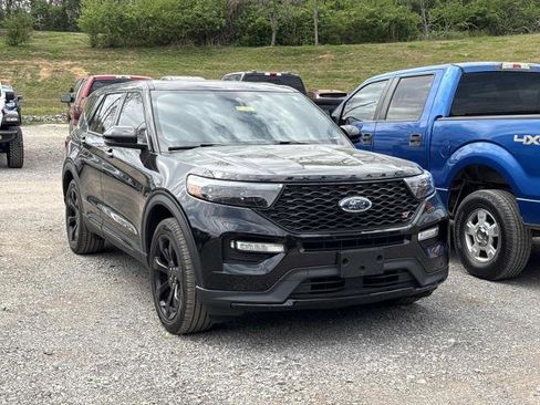 Certified 2022 Ford Explorer ST w/ Equipment Group 401A image 3