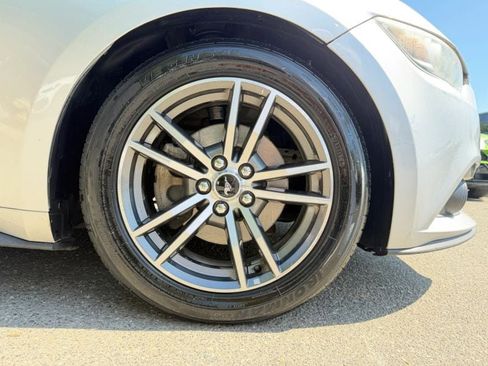Used 2016 Ford Mustang Premium RWD image 28