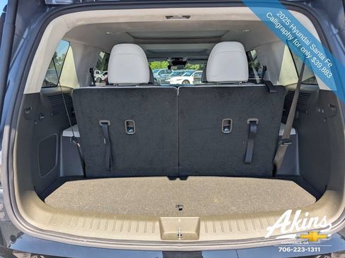 Used 2025 Hyundai Santa Fe Calligraphy AWD/4WD image 13