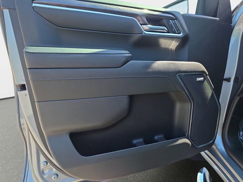 Used 2024 Chevrolet Silverado 1500 LTZ w/ LTZ Premium Package image 26