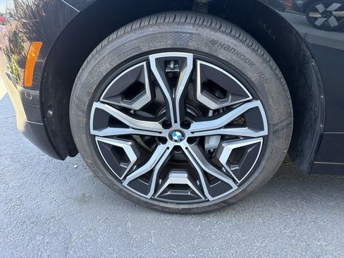 Used 2026 BMW iX xDrive45 AWD/4WD image 4