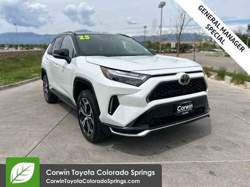 Used 2025 Toyota RAV4 XSE AWD/4WD image 1