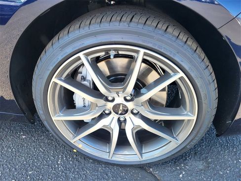 New 2026 Genesis G70 2.5T image 7