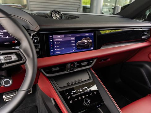 New 2026 Porsche Macan GTS Electric AWD/4WD image 32