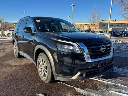 Used 2024 Nissan Pathfinder SV