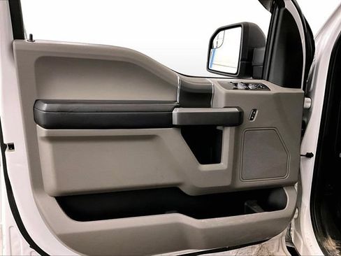 Used 2020 Ford F150 XLT w/ Equipment Group 302A Luxury AWD/4WD image 22