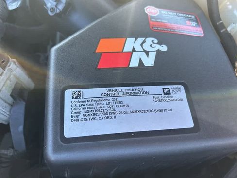 Used 2021 Cadillac Escalade ESV Premium Luxury w/ LPO, Radiant Package image 10