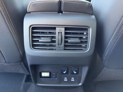 New 2026 Nissan Rogue Platinum image 32