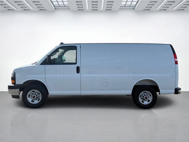 Used 2025 GMC Savana 2500 w/ Driver Convenience Package RWD image 8