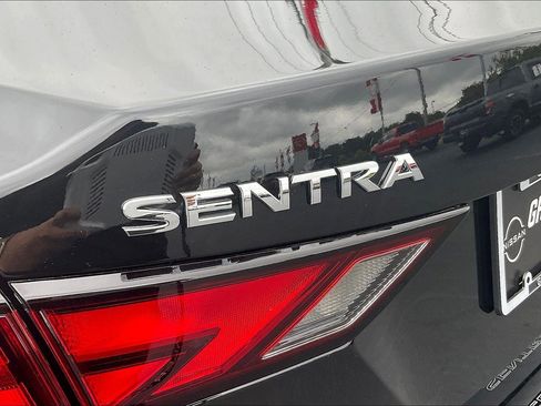New 2025 Nissan Sentra S image 13