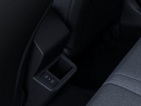 New 2025 Kia K4 LX image 26