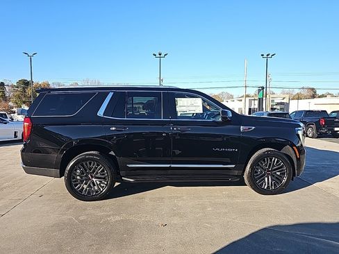New 2026 GMC Yukon Elevation image 2
