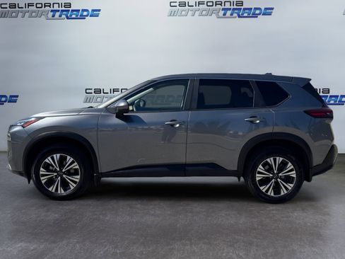 Used 2023 Nissan Rogue SV image 8