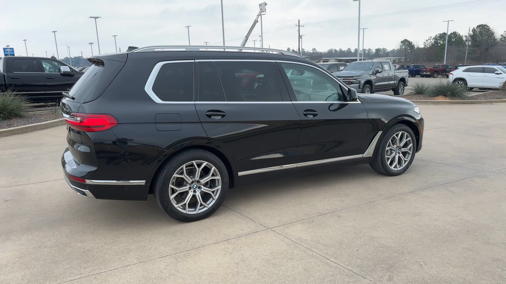 Used 2019 BMW X7 xDrive40i w/ Cold Weather Package AWD/4WD image 8