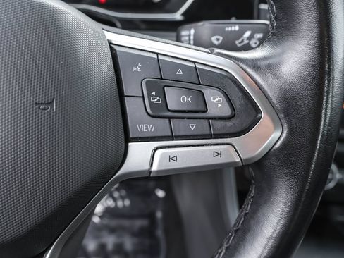 Certified 2023 Volkswagen Jetta SE FWD image 20