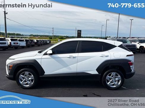 Certified 2025 Hyundai Kona SE AWD/4WD image 4