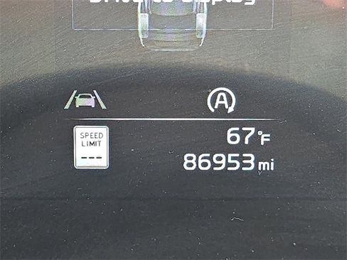 Used 2023 Kia Sportage EX image 18