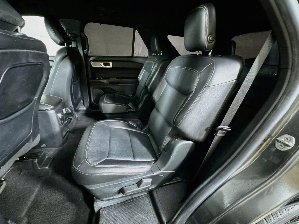 Used 2020 Ford Explorer Limited RWD image 29