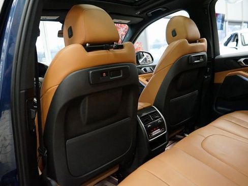 Used 2022 BMW X5 xDrive40i w/ Premium Package image 53