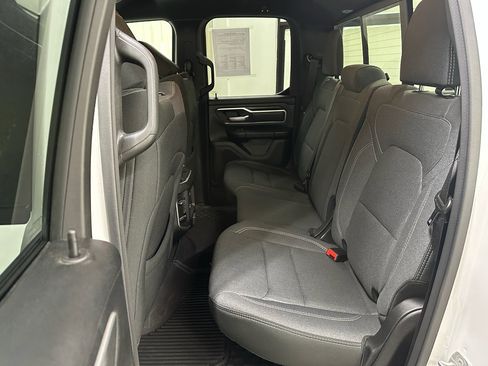 Used 2022 RAM 1500 Big Horn w/ Night Edition AWD/4WD image 18