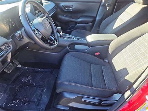 Certified 2025 Honda HR-V Sport image 26