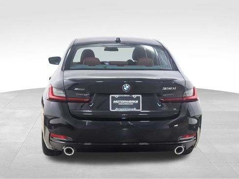 Used 2025 BMW 330i xDrive Sedan w/ Convenience Package image 4