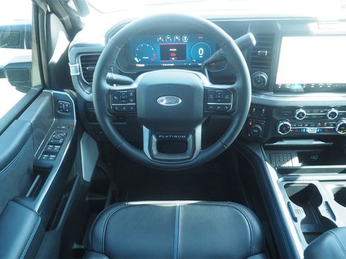 Used 2025 Ford F350 Platinum image 21