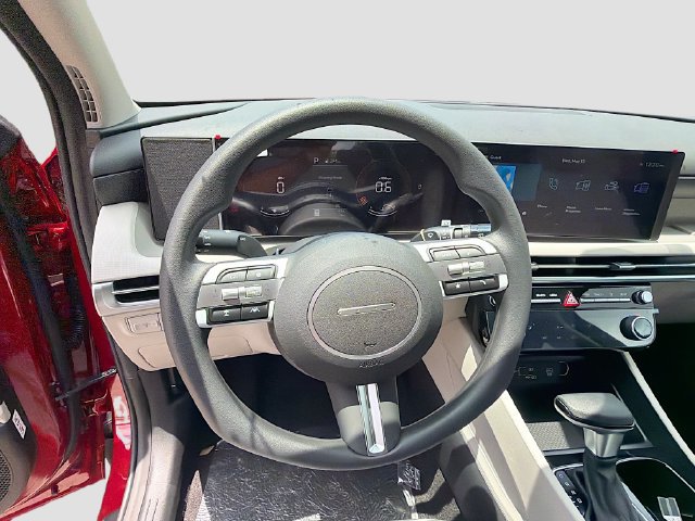 Certified 2026 Hyundai Tucson SEL Plus FWD image 12